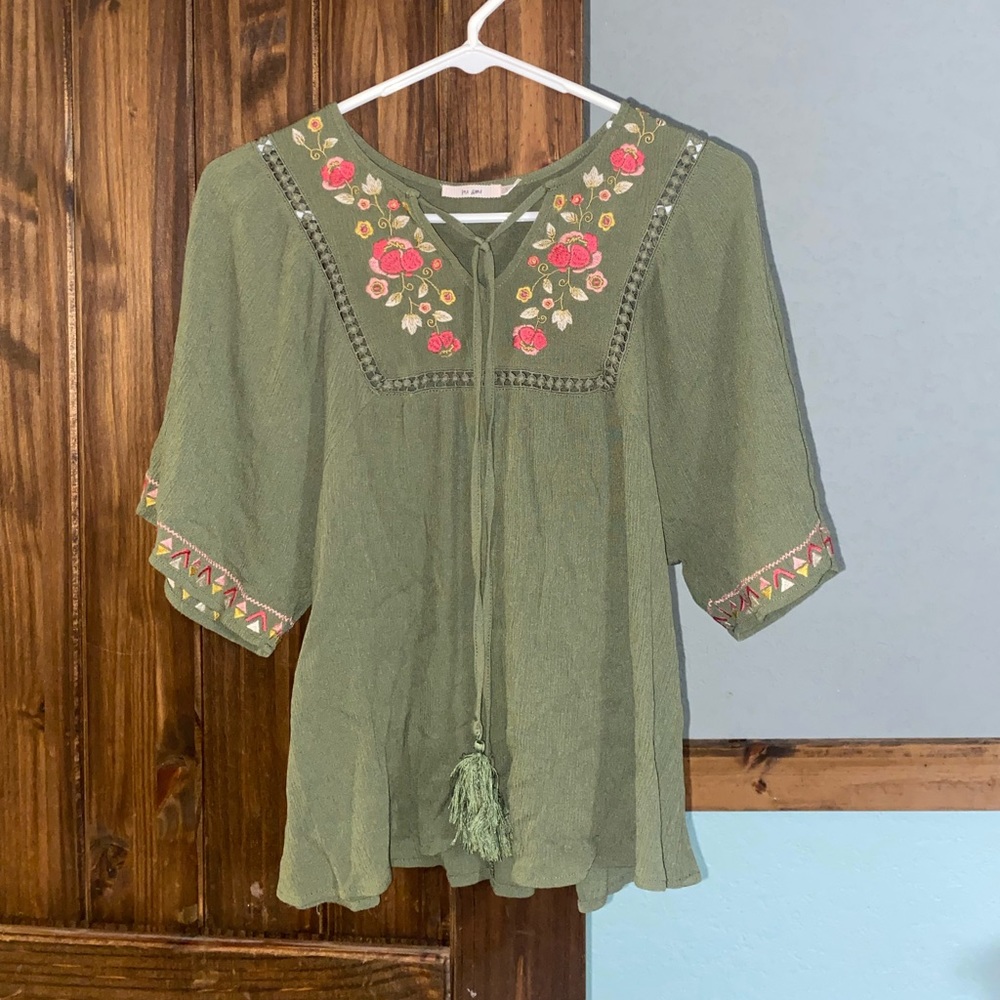 francesca’s blouse